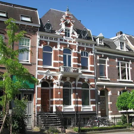 Pluweel Gasthof 3*