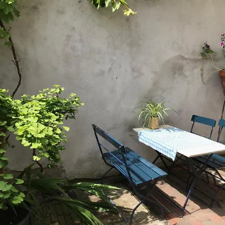 Bed & Breakfast Pluweel Guest house 3*