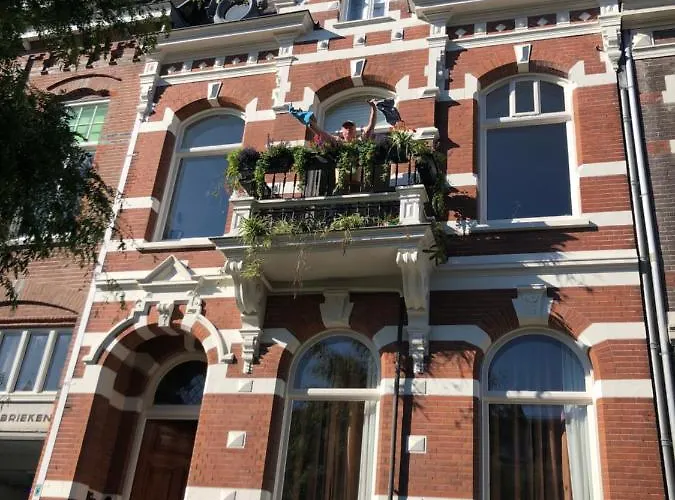 Bed & Breakfast Pluweel